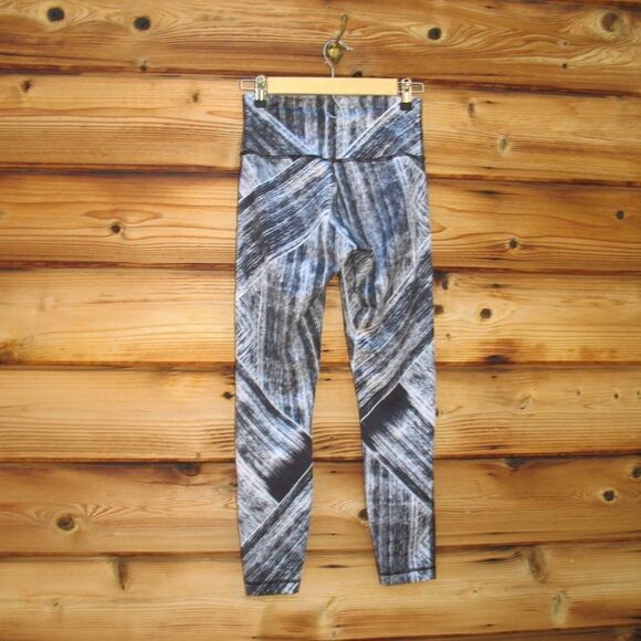 Lululemon High Times 7/8 Leggings in Heat wave - Picture 6 of 8